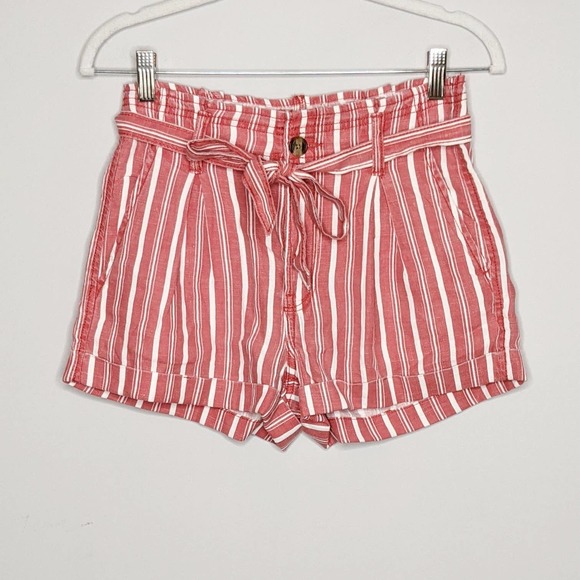 AEO • Red White Linen High Waist Paper Bag Shorts - Picture 2 of 9